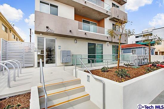 Building Photo - 1563 S Fairfax Ave