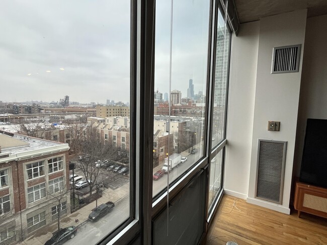 City View - 1845 S Michigan Ave