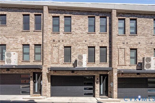 Foto del edificio - 444 W 6th St