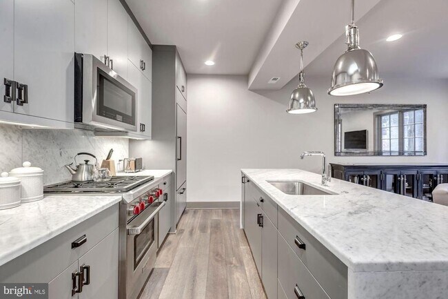 Foto del edificio - 3220 Grace St NW