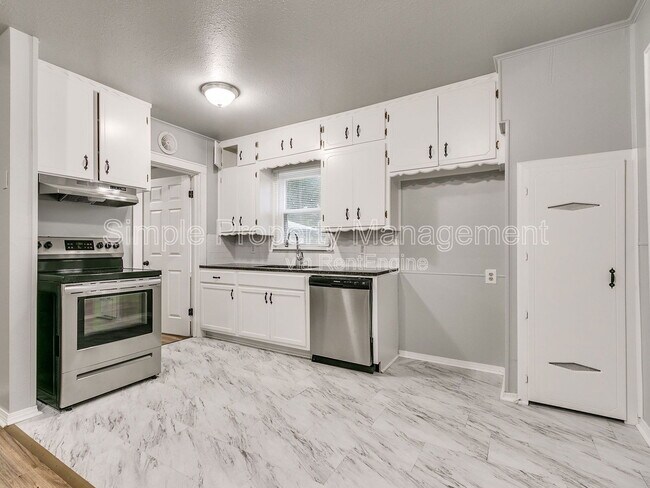 Foto del edificio - 2713 NW 14th St