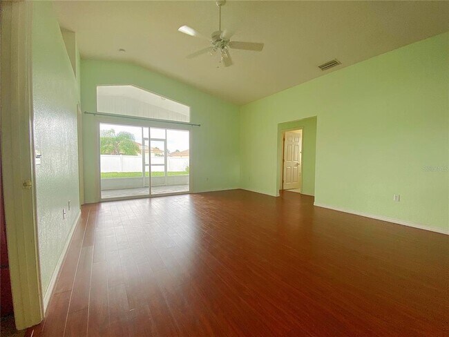 Building Photo - 445 Savanna Pointe St