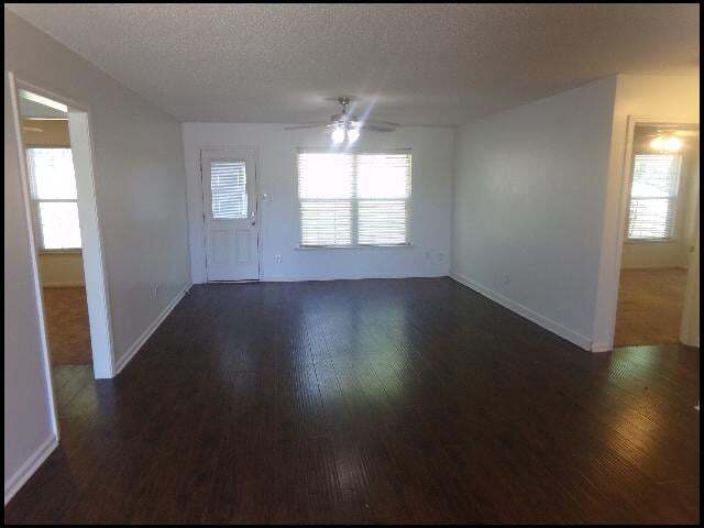 Building Photo - 4870 Tall Grass Dr