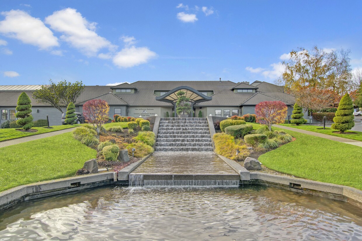 One Jefferson Apartments Rentals Lake Oswego, OR