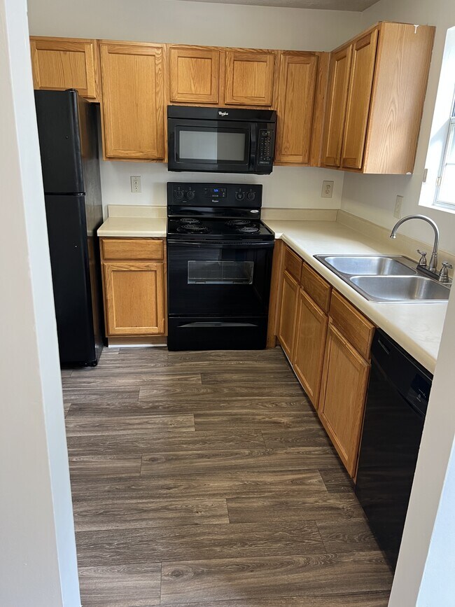 Foto del edificio - 2244 Wind Rose Ct