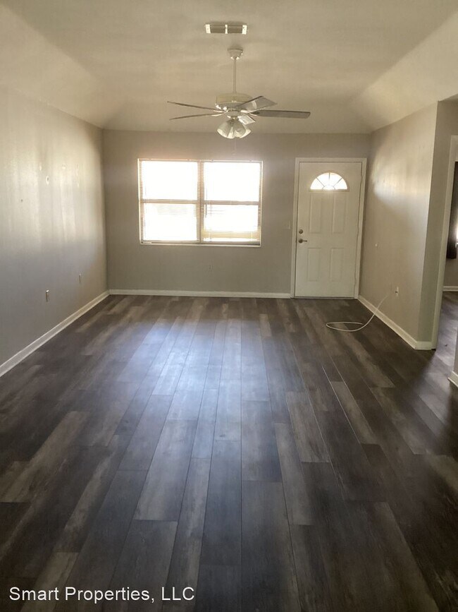 Building Photo - 2 br, 2 bath House - 3239 Prairie Dunes Cir E
