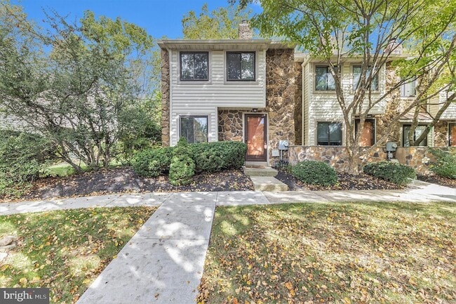 Building Photo - 18 Flintlock Ln