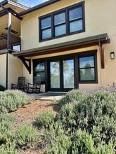 Building Photo - 10359 Buffington Ct