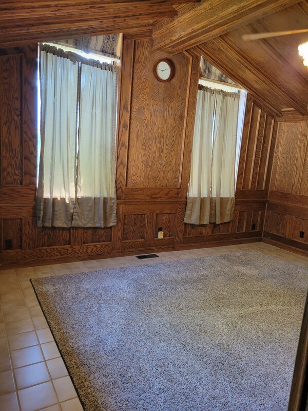 Building Photo - 876 E 400 S