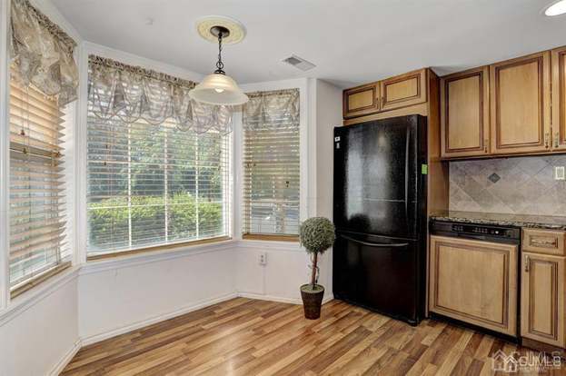 Building Photo - 334 Knight Ct