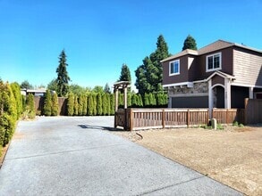 Building Photo - 730 SW 207th Pl