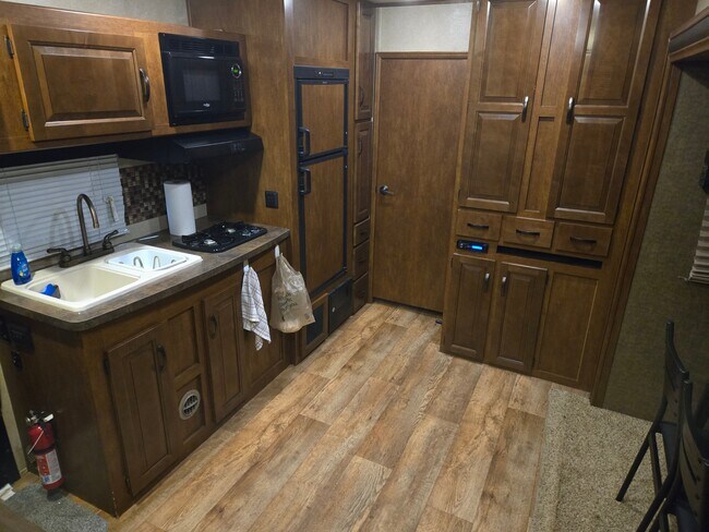 Foto del edificio - 14216 County Rd 455