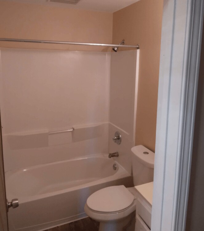 Building Photo - NOW AVAILABLE! - 414 Beverly Dr, Syracuse,...