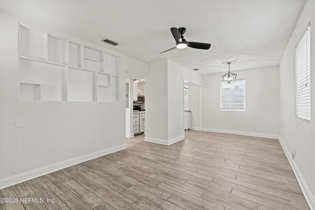 Building Photo - 1012 N 9th St