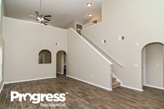 Building Photo - 76243 Longleaf Loop