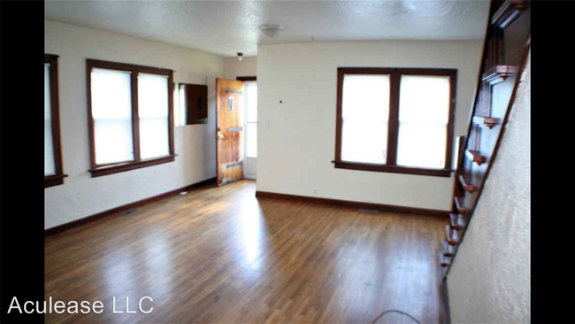 Building Photo - 524 Osage St