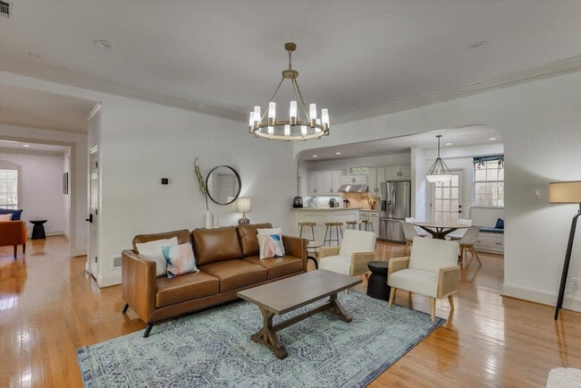 Building Photo - 1811 Forest Meadow Ln