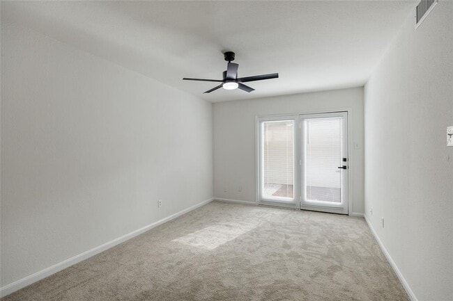 Building Photo - 7131 Chimney Corners