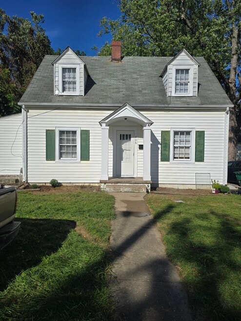 Building Photo - 406 Progress St NE