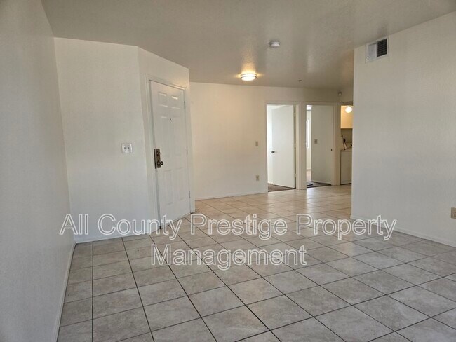 Foto del edificio - 16033 N 25th St