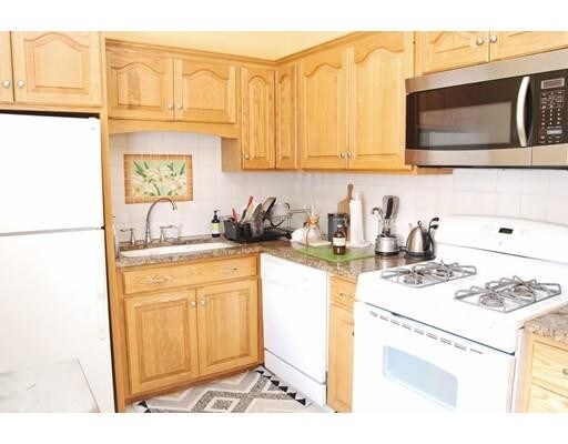 Building Photo - 98 Sewall Ave