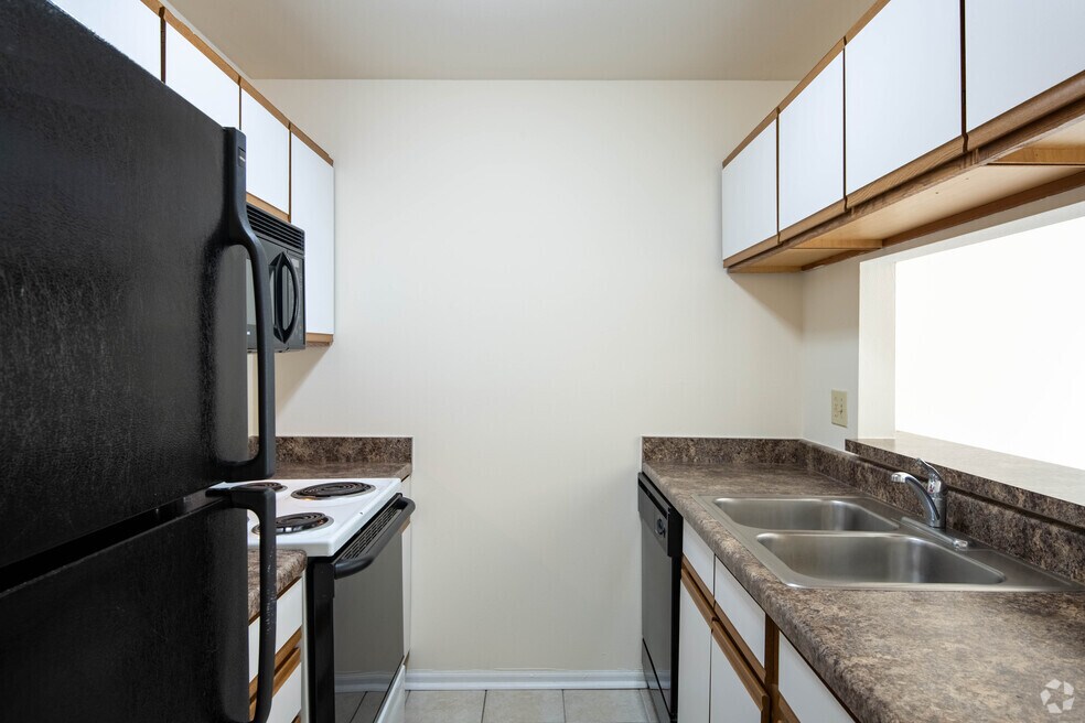 Muirfield Apartments