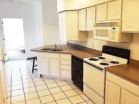 Foto principal - 905 S 2nd St