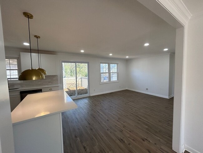 Building Photo - 59 Cricket Ln