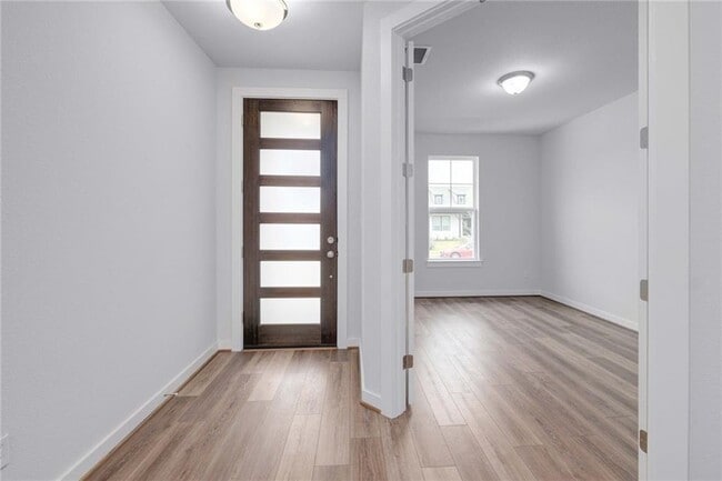 Building Photo - 129 Patrick Herndon Dr