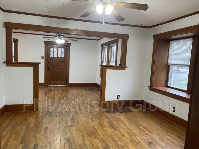 Foto del edificio - 1267 SW Plass Ave