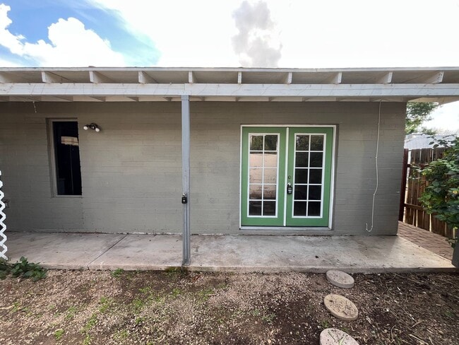 2 Bedroom Nearby ASU!! - 2 Bedroom Nearby ASU!! Apartment