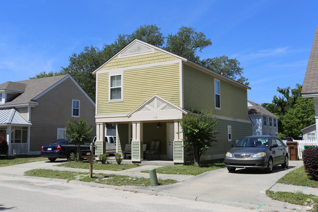 Building Photo - Bayview Place Apartments