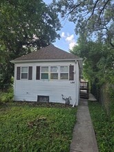 Building Photo - 1214 W 98th St