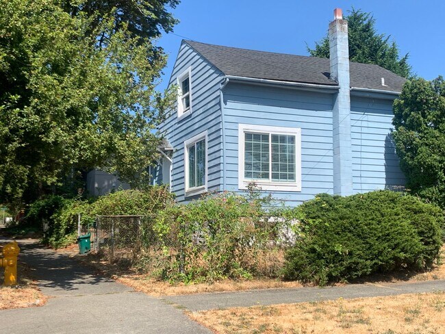Foto del edificio - 722 28th Ave S