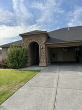 Building Photo - 2443 Bramasole Dr