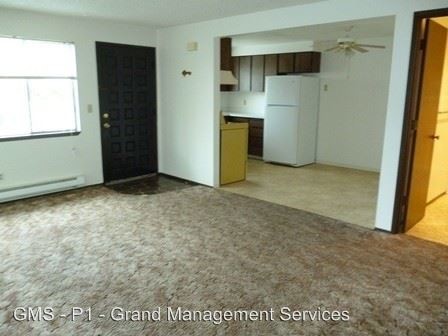 Building Photo - 913-941 Anderson Ave