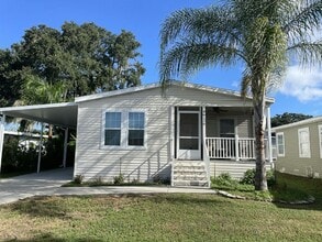 Building Photo - 36126 Plum Ave