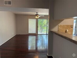 Building Photo - 2822 S Bartell Dr