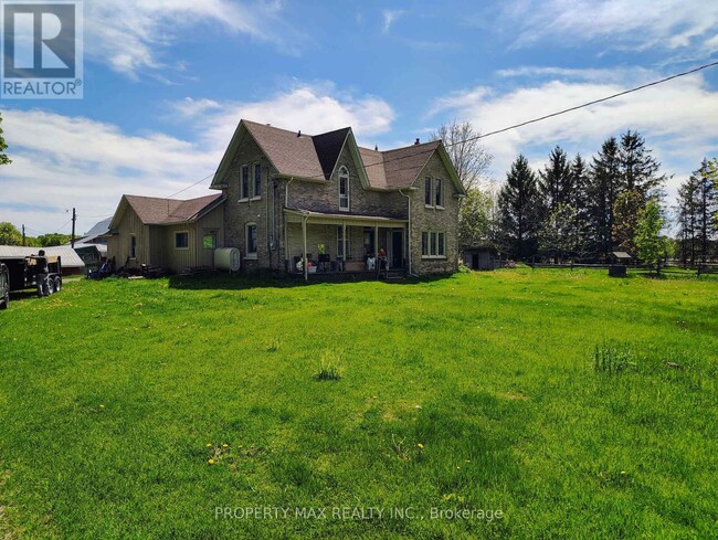 Building Photo - 5363 Davis Dr