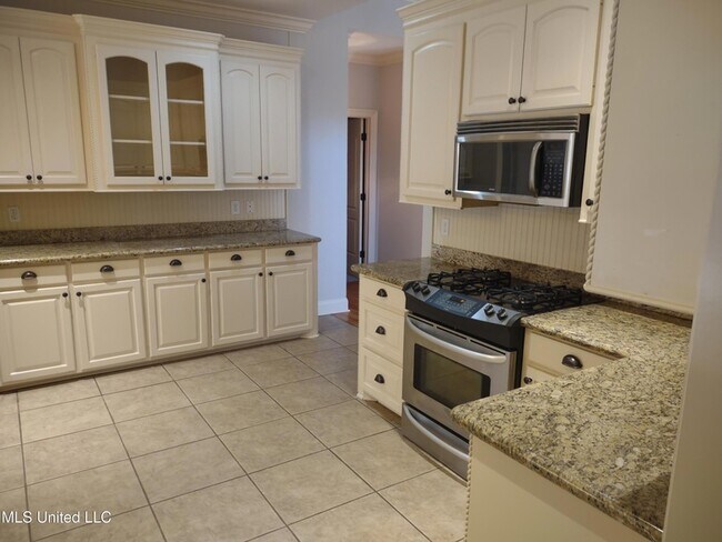 Foto del edificio - 103 Hallmark Pl