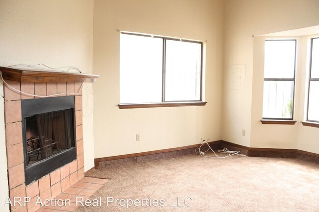 Building Photo - 11345 Lake Geneva Dr