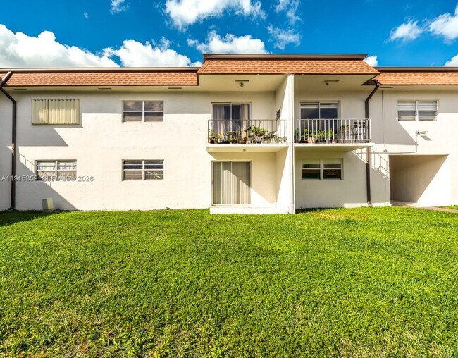 Building Photo - 1225 W 35th St