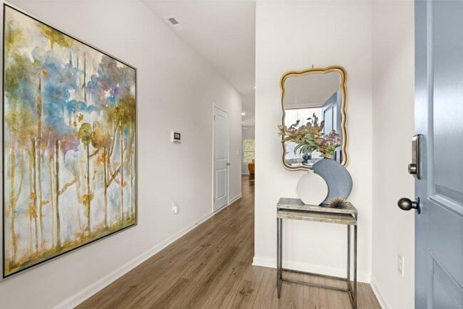Building Photo - 4285 Notting Hill Dr SW