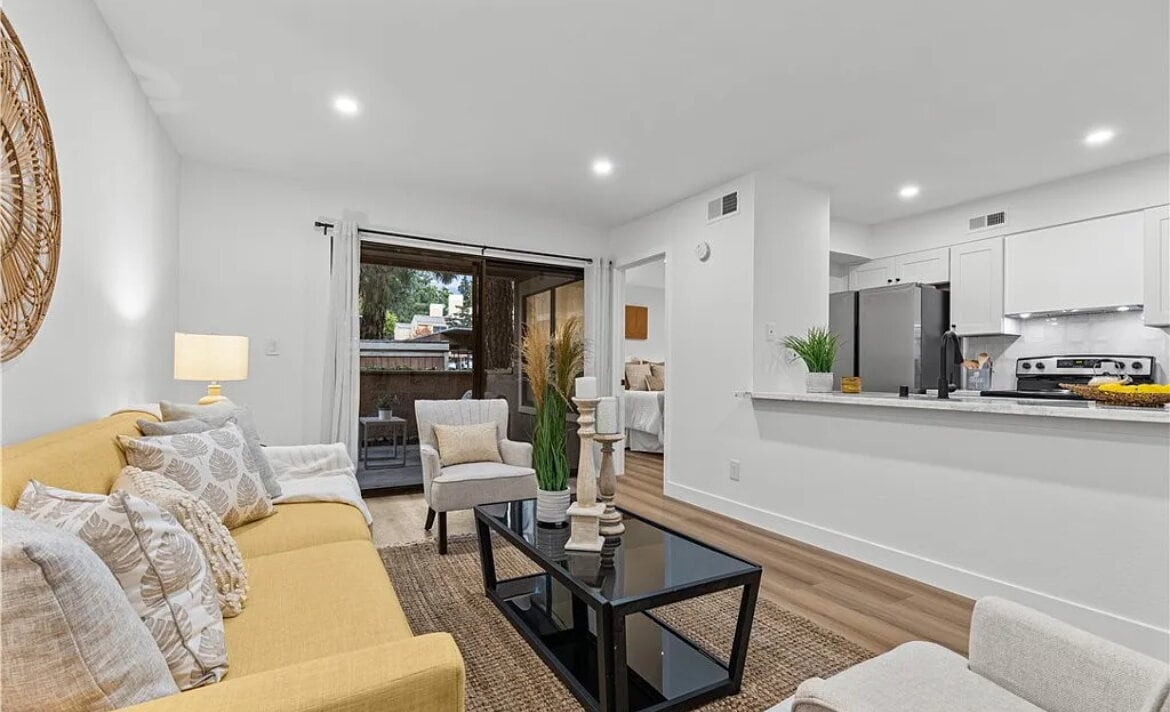 Primary Photo - Welcome to this darling, turnkey condo loc...
