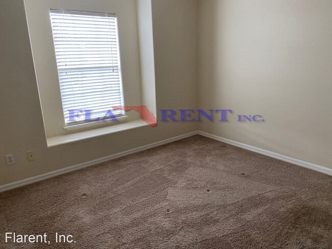 Building Photo - 5 br, 3.5 bath House - 11027 Summerspring ...