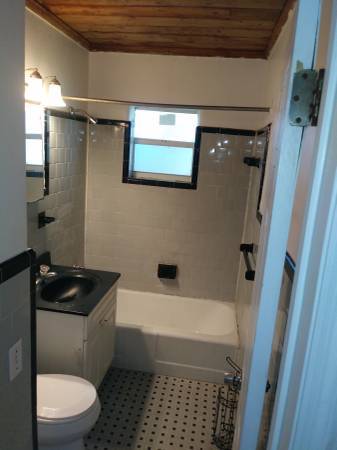 Barhroom - 602 S 13th St