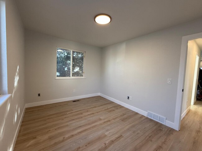 Building Photo - 5531 W Louisiana Ave