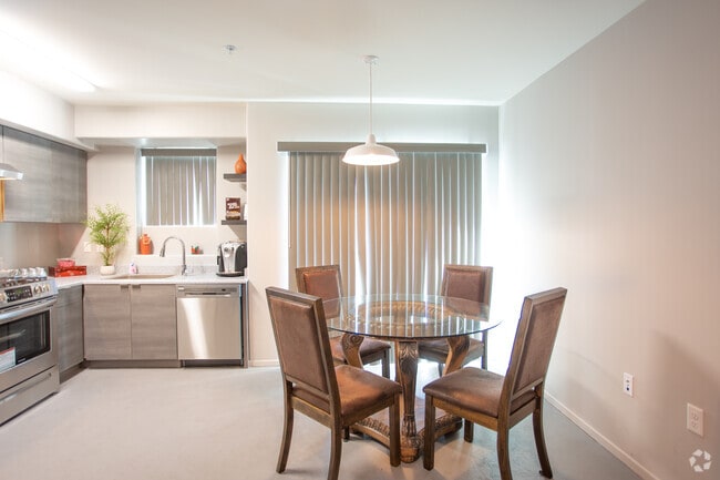 2HAB, 2BA - 1000 ft² - Manali Residence