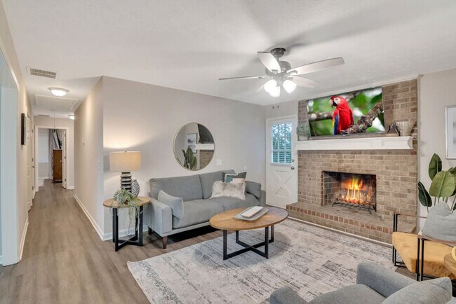 Foto del edificio - Wexford Drive - 3BR - Pet Friendly - Stepl...