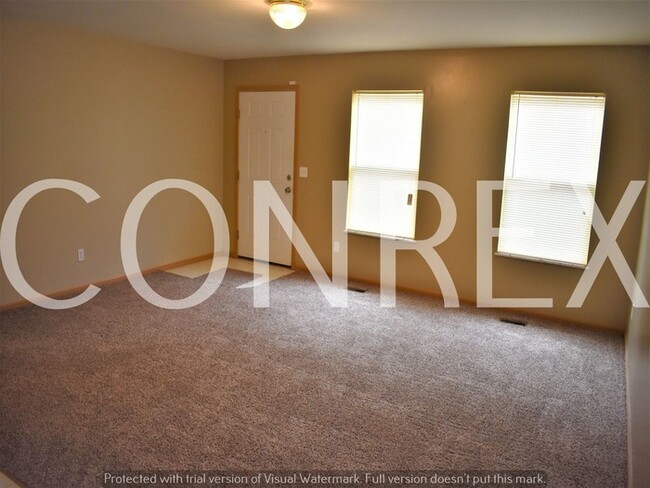 Building Photo - Great 3 Bedroom Ranch with Basement